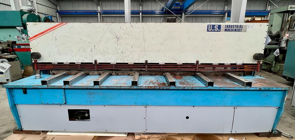 Cizalla de cortina marca US Industrial cap. 1/4 x 11 pies tipo hidraulica