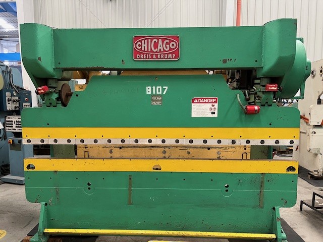 Dobladora de cortina / press brake Chicago 75 tons x 10 pies mecanica