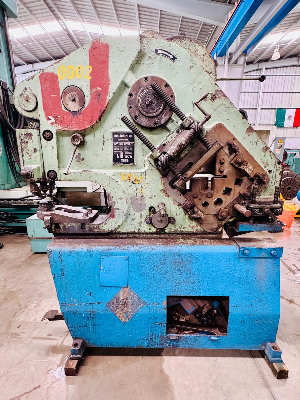 METALERO UNIVERSAL RUSO MARCA STANKO 135 TONS