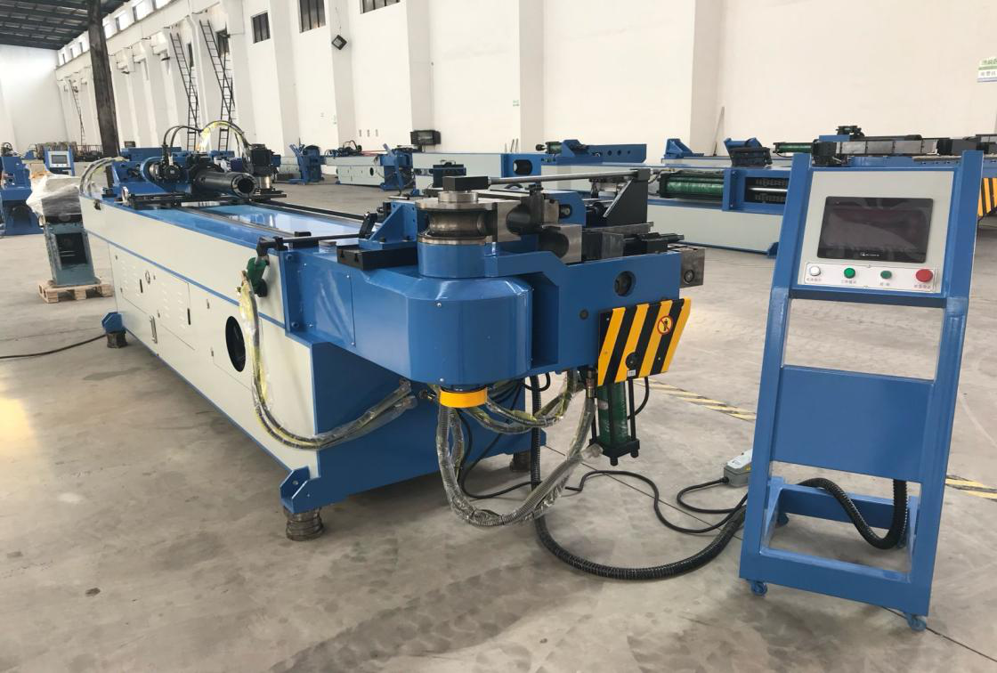 Dobladora de Tubo UNION 90 CNC