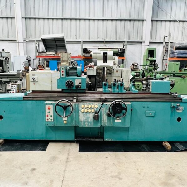 Rectificadora cilindrica int / ext marca TOS  modelo  BHU  32 / 1700 mm 