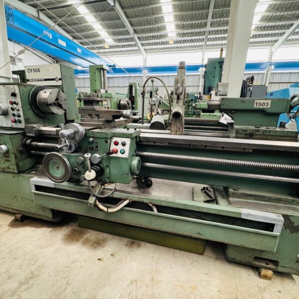 Torno paralelo bulgaro ZMM 22″ x 1.80 metros