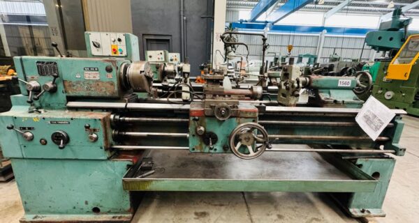 TORNO MARCA TOS MODELO SN40 B x 1.5 metros entre centros