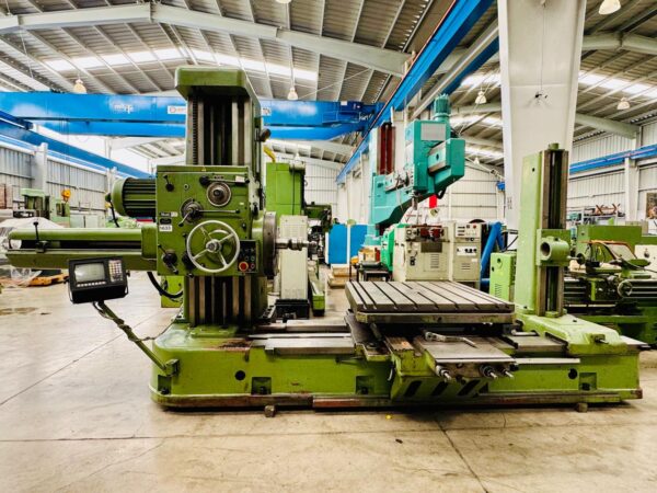 MANDRINADORA  TOS 100 MM EQUIPADA CON BORING Y LUNETA
