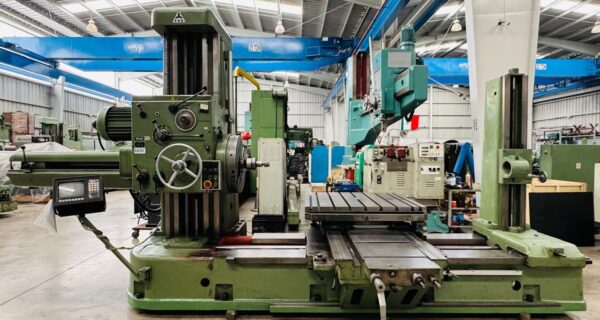 MANDRINADORA  TOS 100 MM EQUIPADA CON BORING Y LUNETA