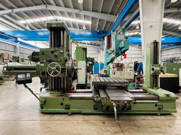 MANDRINADORA  TOS 100 MM EQUIPADA CON BORING Y LUNETA
