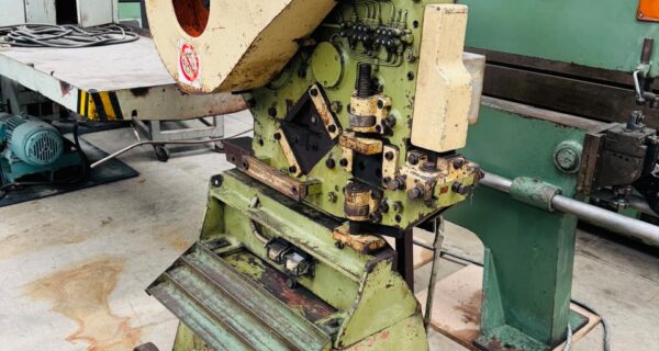 METALERO ITALIANO 55 TONS  MECANICO