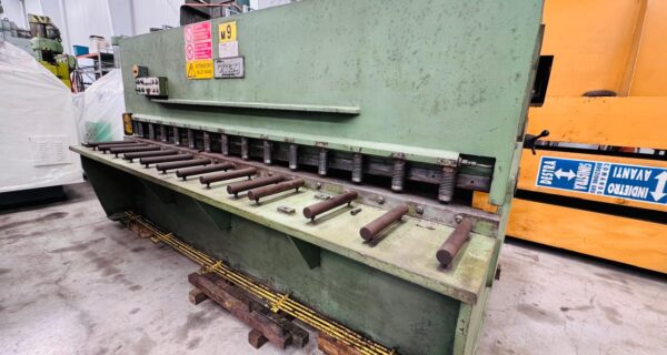 cizalla de cortina italiana hidraulica OMAG cap 10 mm x 10 pies long